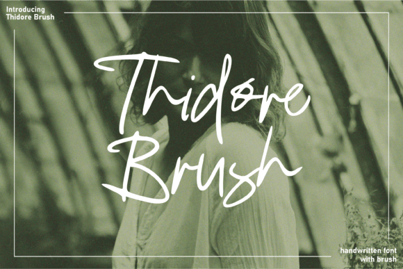 Thidore Brush: A Modern Script Typeface for Digital Branding